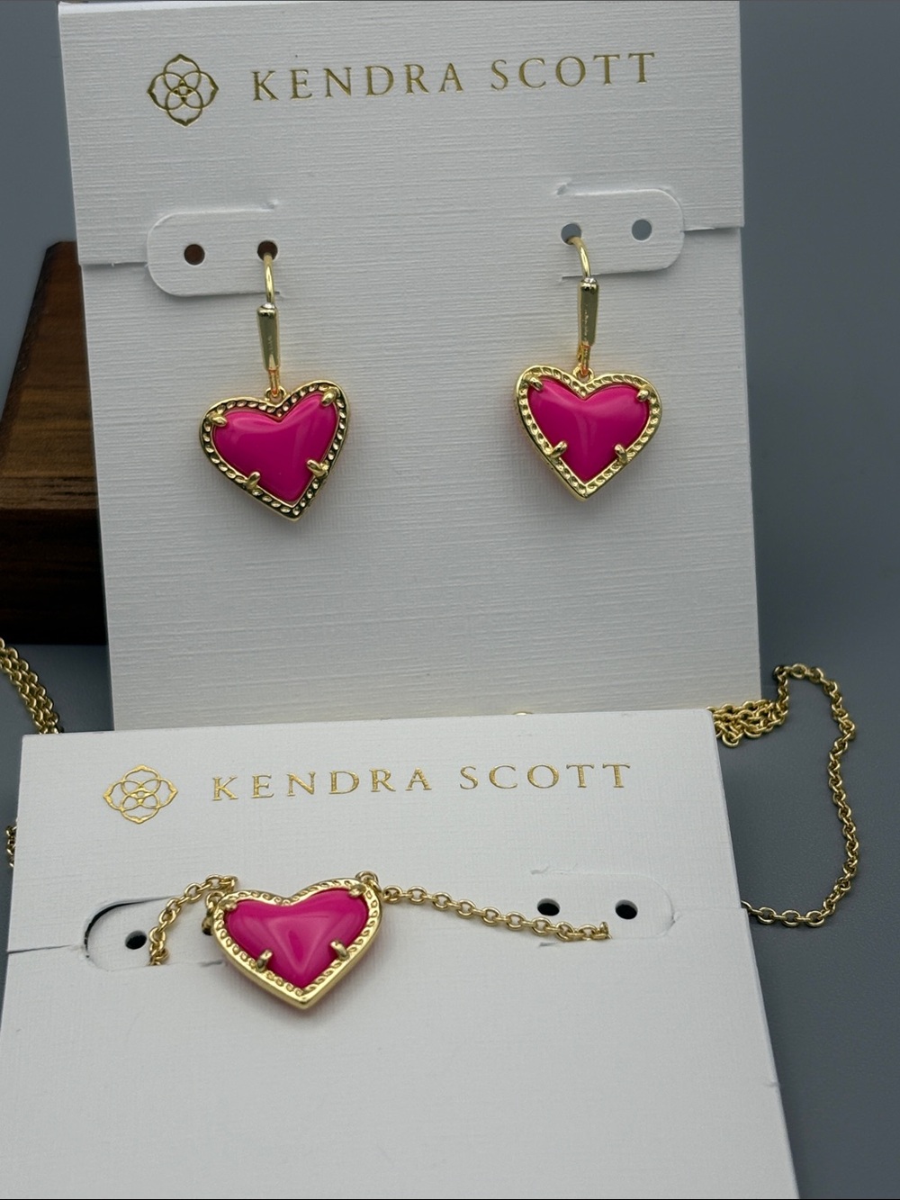 Kendra Scott Hot Pink Heart Drop Earrings in Gold Tone with Matching Necklace